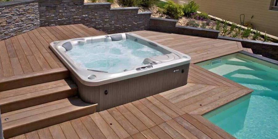 Piscine et jacuzzi avec vis de fondation Weasyfix